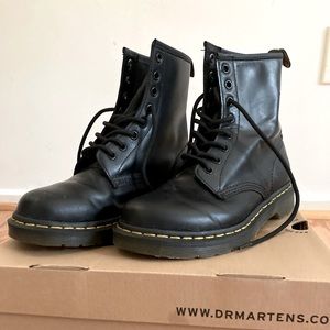 Dr. Marten Boots Black